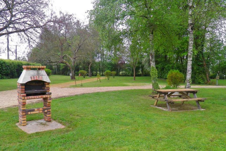 Hotel Camping De Baignes Exterior foto